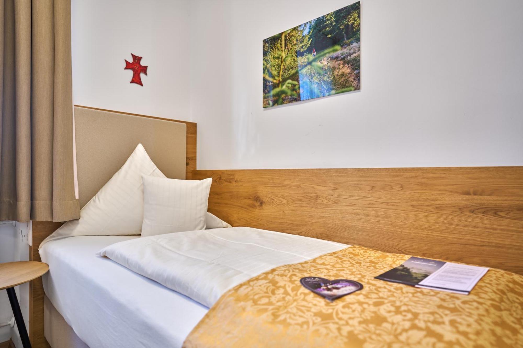 לאם Wander Und Aktiv Hotel Roesslwirt מראה חיצוני תמונה