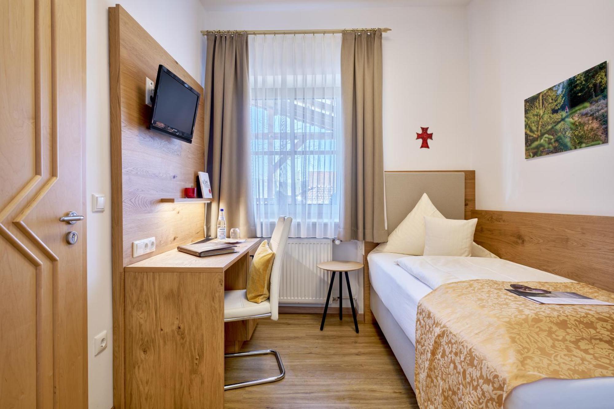 לאם Wander Und Aktiv Hotel Roesslwirt מראה חיצוני תמונה